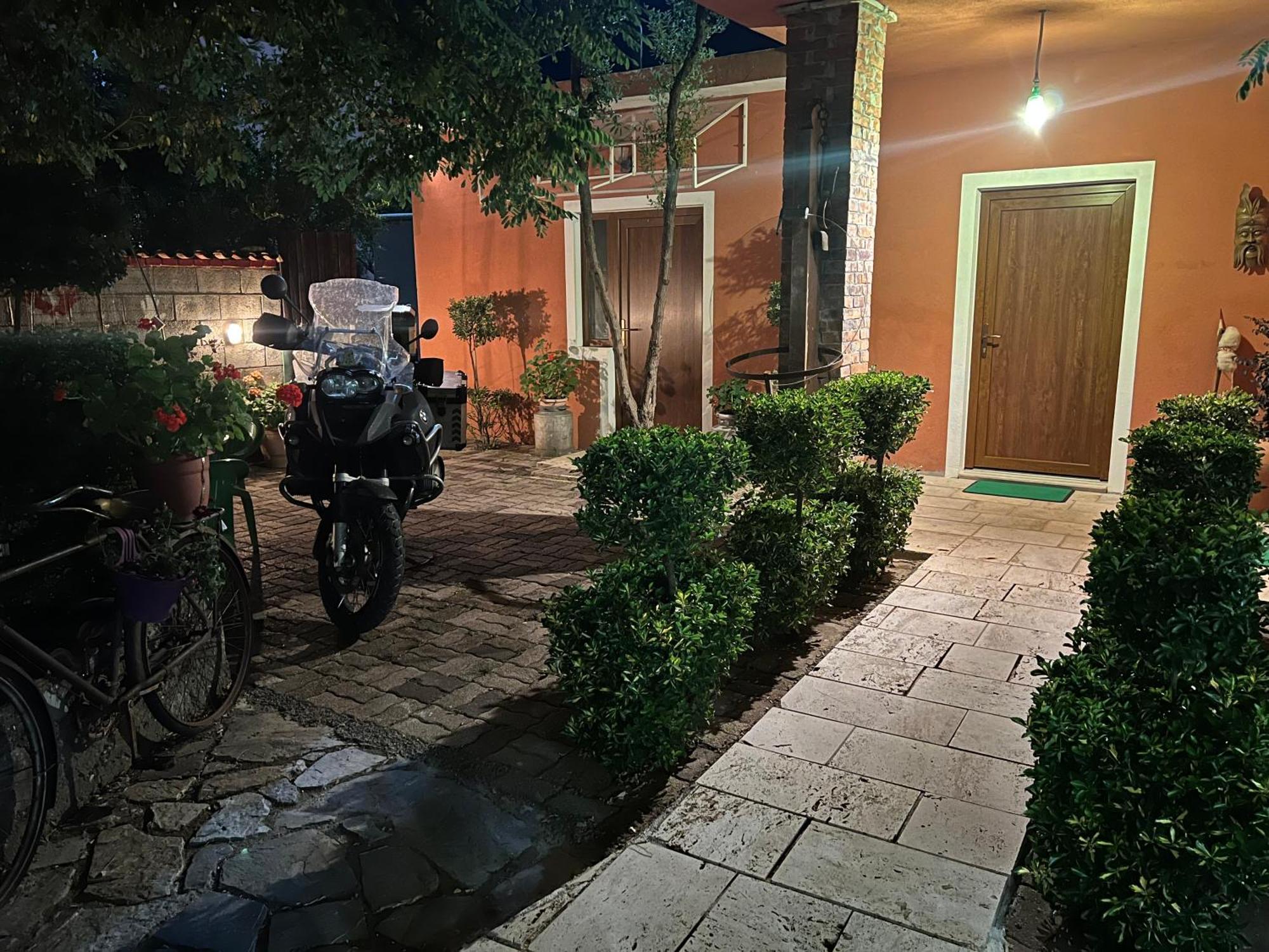 Fishte Guesthouse Koleci - Mrizi I Zanave מראה חיצוני תמונה